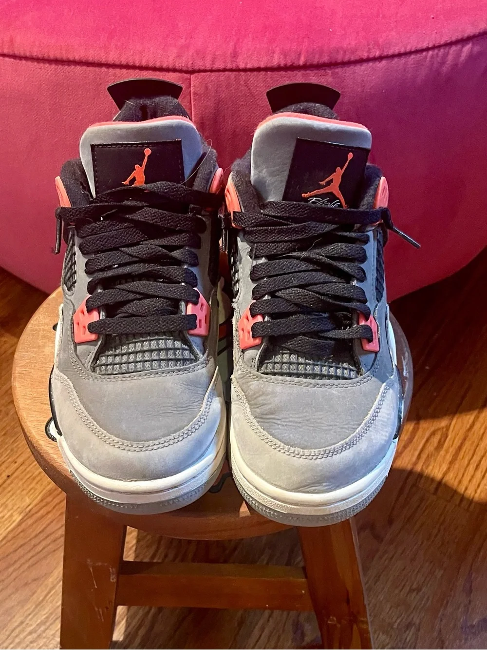 Air Jordan 4 Retro Gray Black with Red Accent Sneaker 5Y with box
